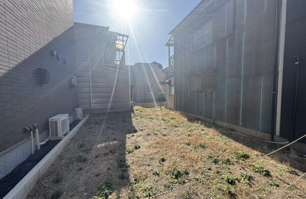 西新井大師西駅徒歩6分｜北側8m公道に面した建築条件なし売地の画像