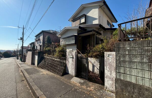 高尾駅徒歩18分｜東側13m道路に面した開放感ある宅地の画像