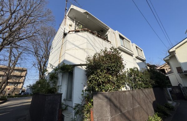 三鷹駅徒歩15分｜南西角地感×建築条件なし｜関前1丁目の整形地の画像